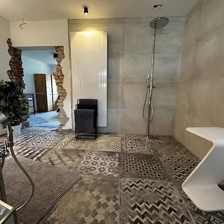 Ferienwohnung Mit Whirlpool Und Sauna Apartman *